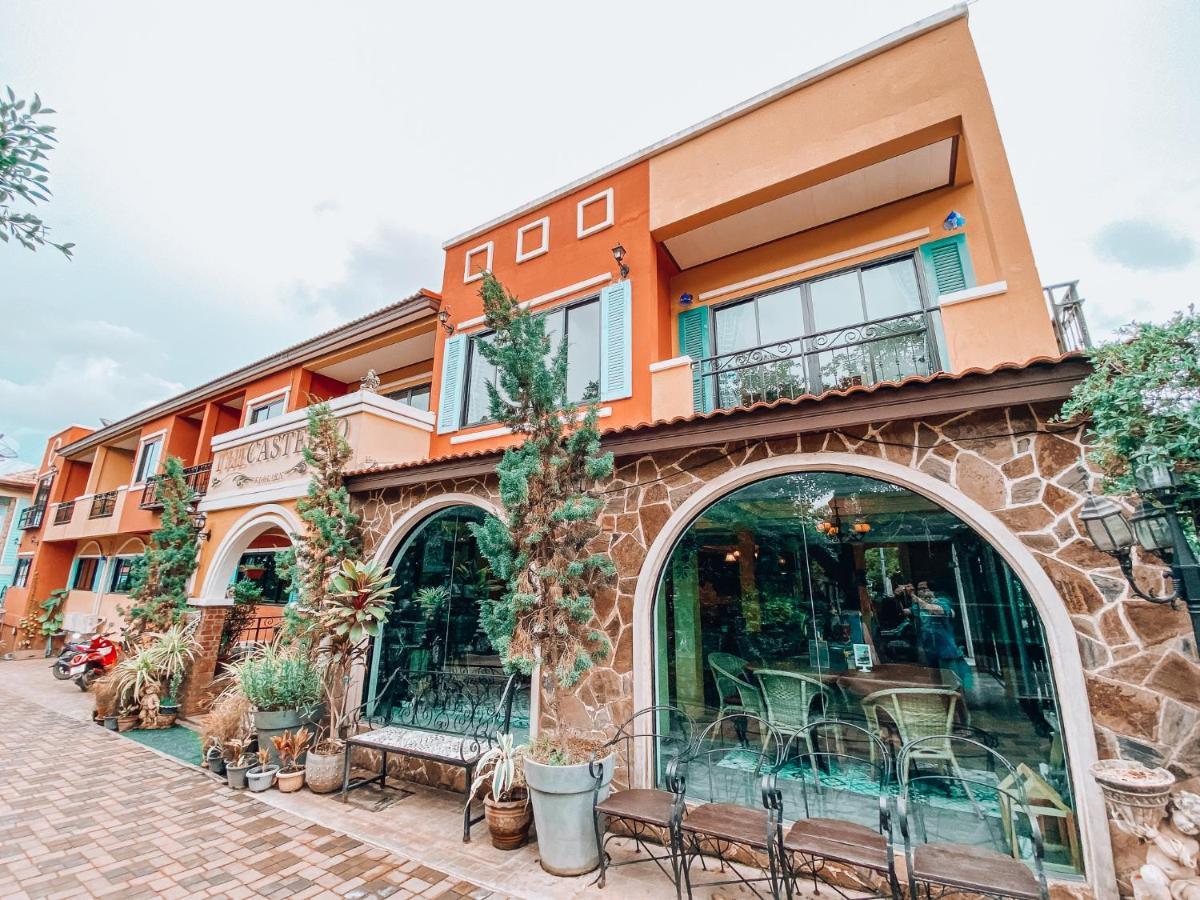 The Castello Resort Ko Lan Luaran gambar