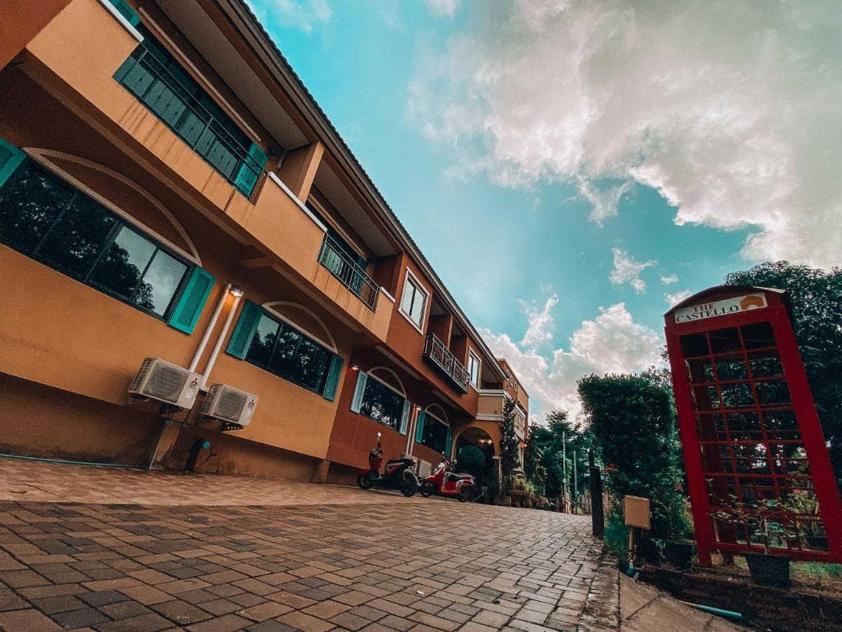 The Castello Resort Ko Lan Luaran gambar