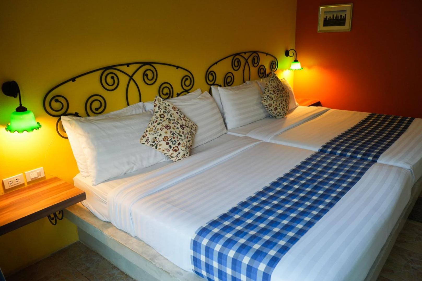 The Castello Resort Ko Lan Bilik gambar